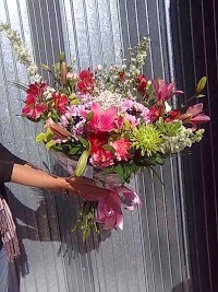 Gwillim Florist 1061652 Image 2